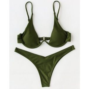 Deep V plunge bikini